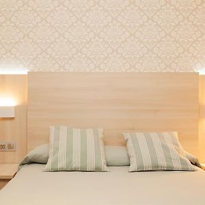 Camera con letto king size